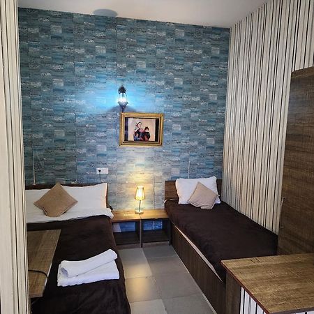 Apart-Hotel Gala In The Center Of Тбилиси Экстерьер фото