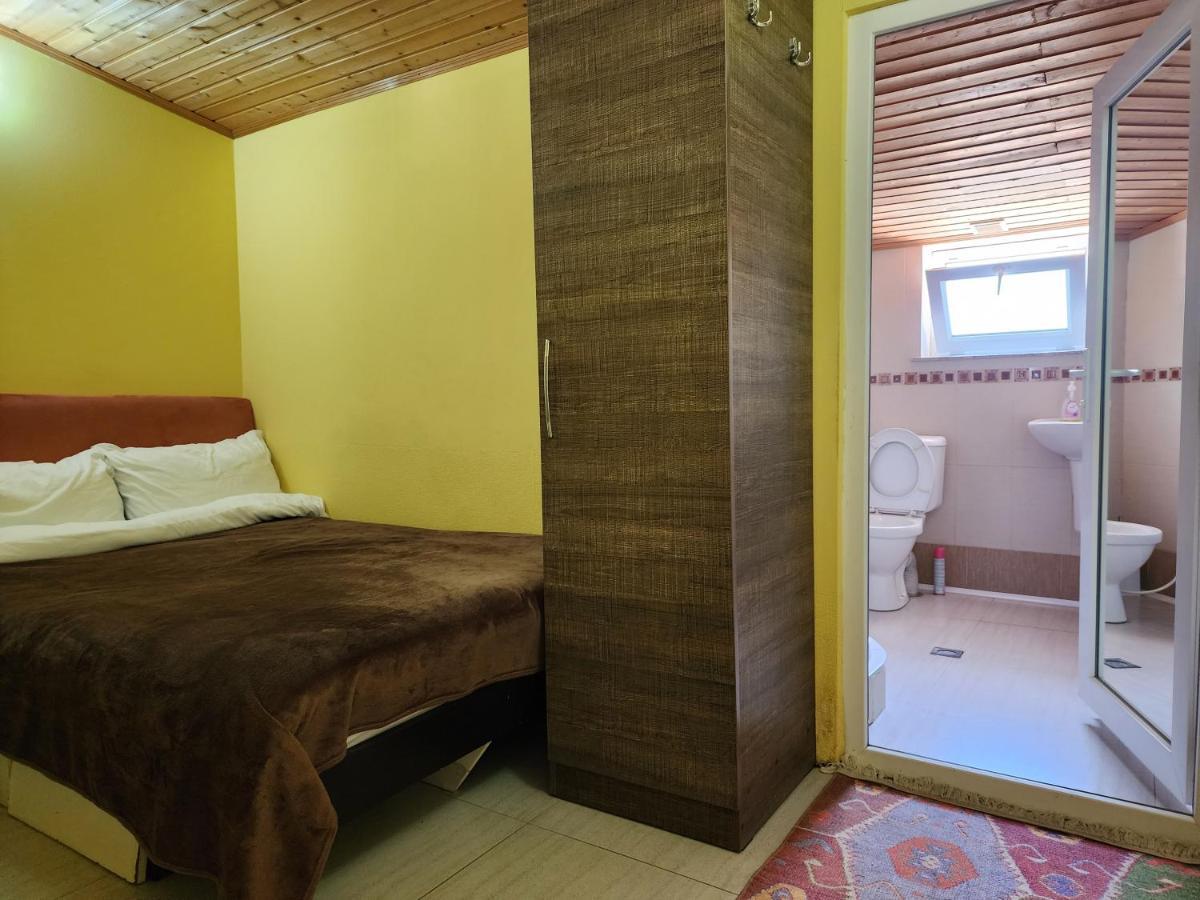 Apart-Hotel Gala In The Center Of Тбилиси Экстерьер фото